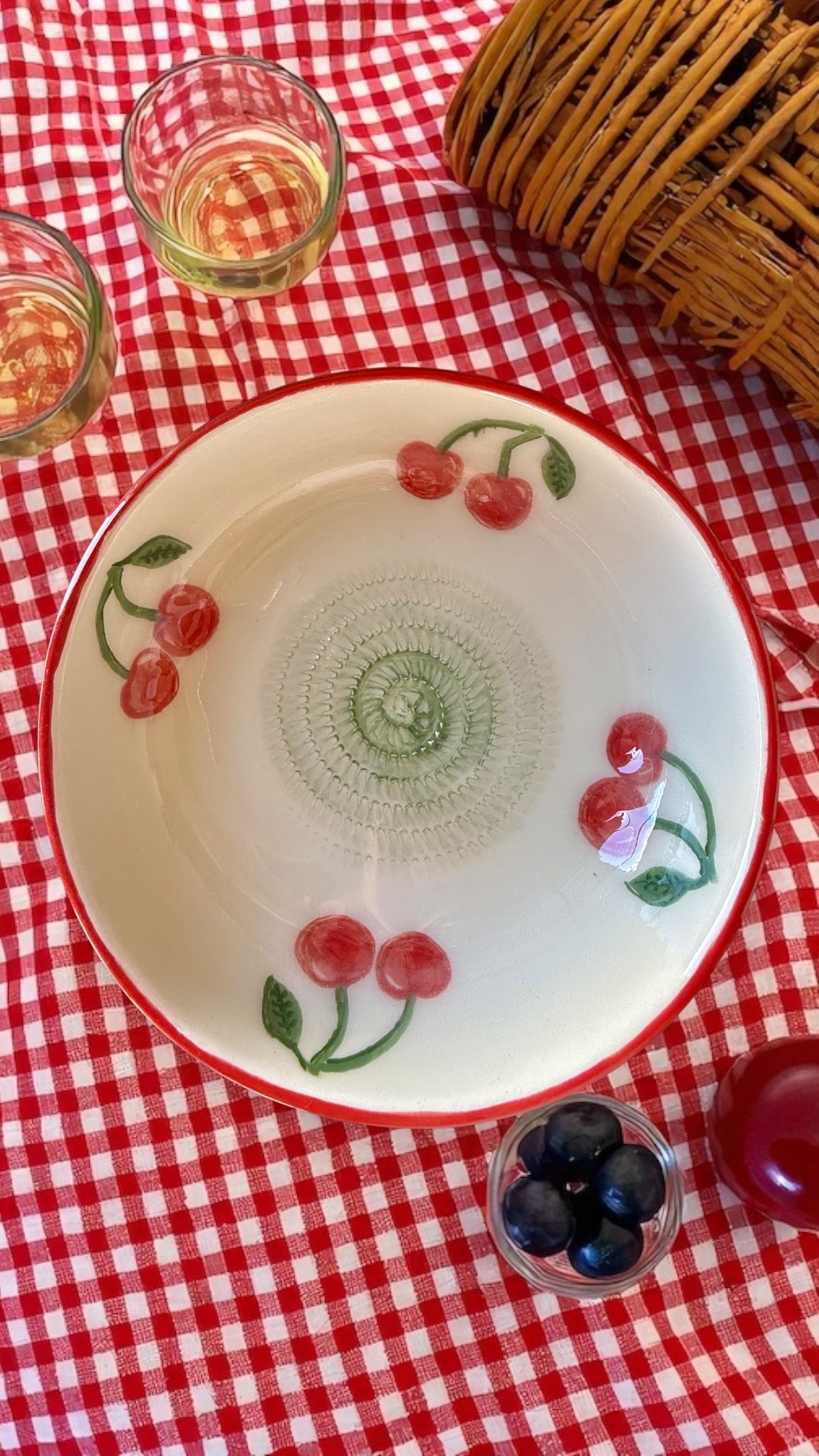 Plato rallador de cerámica pintado a mano - Cerezas (nuevo modelo)